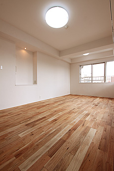 鬼くるみ（ウォールナット） 無垢フローリング　施工写真