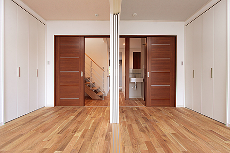 鬼くるみ（ウォールナット） 無垢フローリング　施工写真