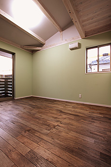 鬼くるみ（ウォールナット） 無垢フローリング　施工写真