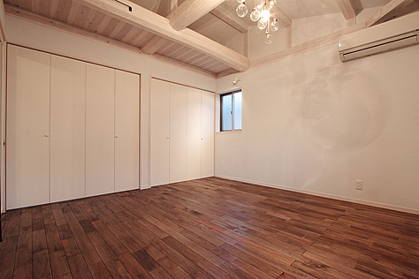 鬼くるみ（ウォールナット） 無垢フローリング　施工写真