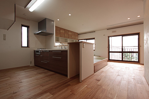 鬼くるみ（ウォールナット） 無垢フローリング　施工写真