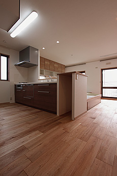 鬼くるみ（ウォールナット） 無垢フローリング　施工写真