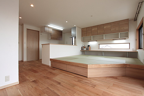 鬼くるみ（ウォールナット） 無垢フローリング　施工写真