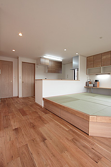 鬼くるみ（ウォールナット） 無垢フローリング　施工写真