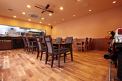 鬼くるみ（ウォールナット） 無垢フローリング　施工写真