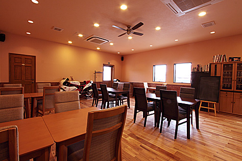 鬼くるみ（ウォールナット） 無垢フローリング　施工写真