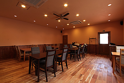 鬼くるみ（ウォールナット） 無垢フローリング　施工写真