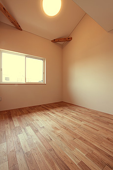 鬼くるみ（ウォールナット） 無垢フローリング　施工写真