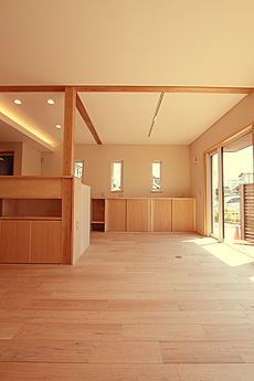 鬼くるみ（ウォールナット） 無垢フローリング　施工写真