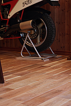 鬼くるみ（ウォールナット） 無垢フローリング　施工写真