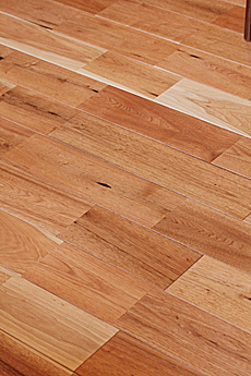 鬼くるみ（ウォールナット） 無垢フローリング　施工写真