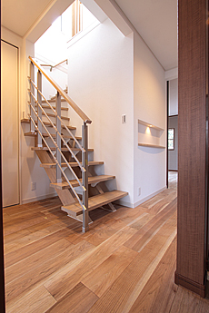 国産　鬼胡桃（くるみ）　無垢フローリング　施工写真