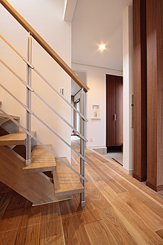 国産　鬼胡桃（くるみ）　無垢フローリング　施工写真