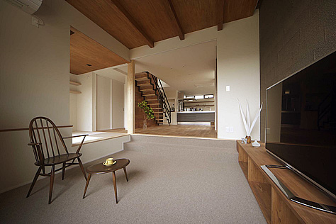 鬼くるみ（ウォールナット） 無垢フローリング　施工写真