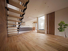 鬼くるみ（ウォールナット） 無垢フローリング 施工写真