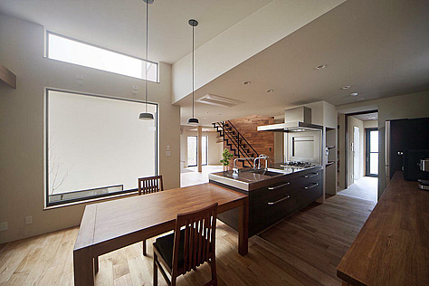 鬼くるみ（ウォールナット） 無垢フローリング　施工写真