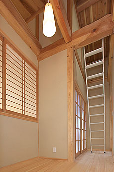 南部赤松（ナンブアカマツ）無垢フローリング　施工写真