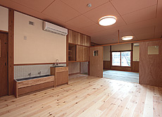 南部赤松（ナンブアカマツ）無垢フローリング　施工写真