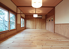 南部赤松（ナンブアカマツ）無垢フローリング　施工写真