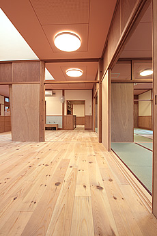 南部赤松（ナンブアカマツ）無垢フローリング　施工写真