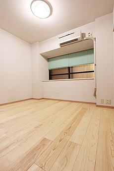 南部赤松（ナンブアカマツ）無垢フローリング　施工写真