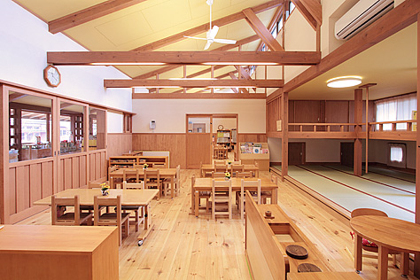 南部赤松（ナンブアカマツ）無垢フローリング　施工写真