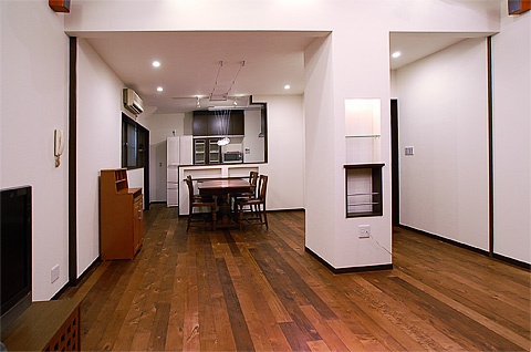 バーチ（カバ） ラスティック調 無垢フローリング 施工写真