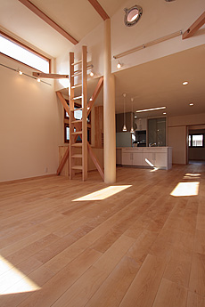 樺（カバ/バーチ）無垢フローリング　施工写真