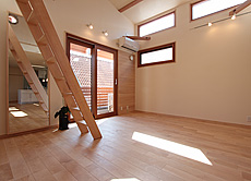 樺（カバ/バーチ）無垢フローリング　施工写真