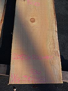 写真：木曽椹（さわら）耳付板