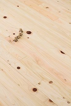 桧（ひのき）無垢フローリング　施工写真