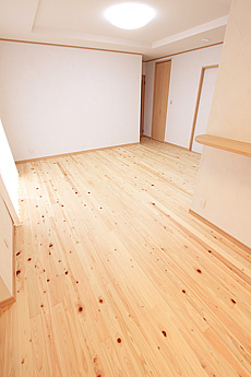 桧（ひのき）無垢フローリング　施工写真