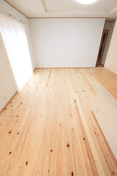 桧（ひのき）無垢フローリング　施工写真