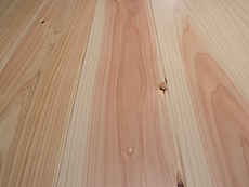 写真：土佐桧（ひのき）　床暖房対応　無垢フローリング（節なし・上小込）