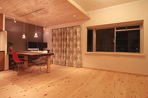 桧（ひのき）無垢フローリング　施工写真