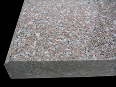 写真：御影石框材　磨き仕上げ