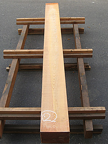 写真：欅（ケヤキ）框材