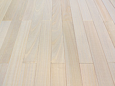 写真：桐　無垢フローリング