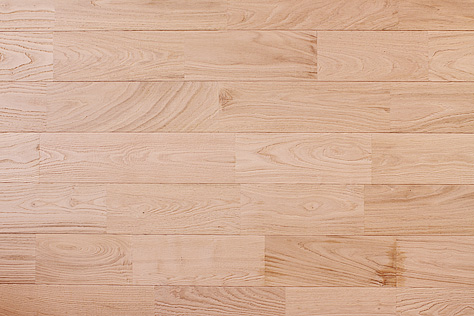 写真：栗（くり）　浮造り　無垢フローリング