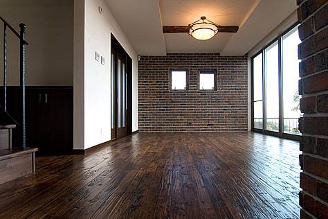 アンティーク調　栗(くり) 無垢フローリング 施工写真