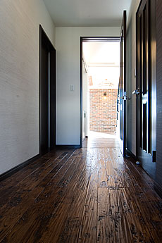 アンティーク調　栗(くり) 無垢フローリング 施工写真