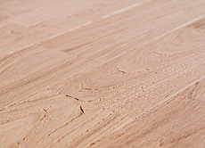 写真：栗（くり）　浮造り　無垢フローリング　施工イメージ