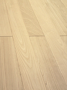 写真：国産 栗（くり） 無垢フローリング 施工イメージ