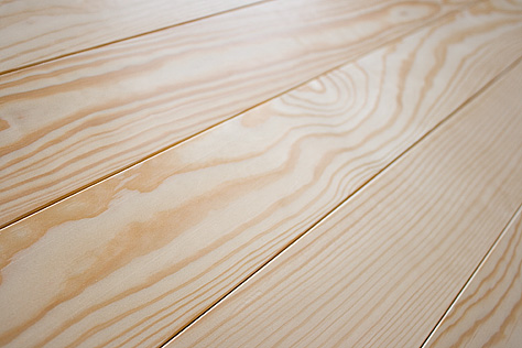 国産 黒松（クロマツ） 無垢フローリング 施工イメージ