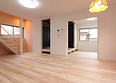 ヨーロピアン・メープル（シカモア）無垢フローリング　施工写真