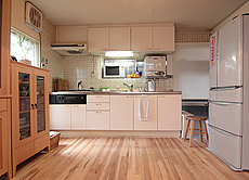 ヨーロピアン・メープル（シカモア）無垢フローリング　施工写真