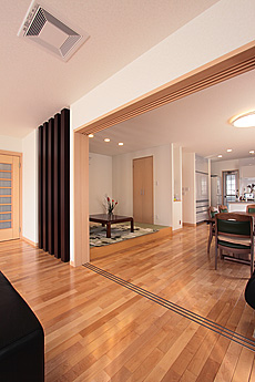 カエデ（メープル）床暖房対応 無垢フローリング　施工写真