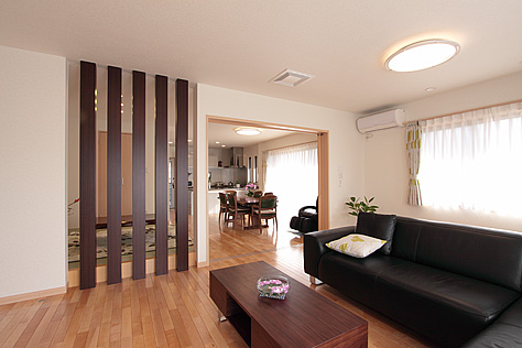 カエデ（メープル）床暖房対応 無垢フローリング　施工写真