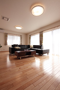 カエデ（メープル）床暖房対応 無垢フローリング　施工写真