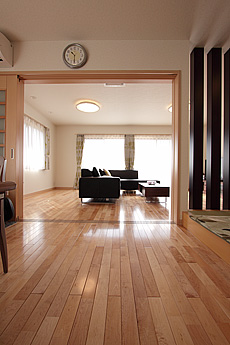 カエデ（メープル）床暖房対応 無垢フローリング　施工写真